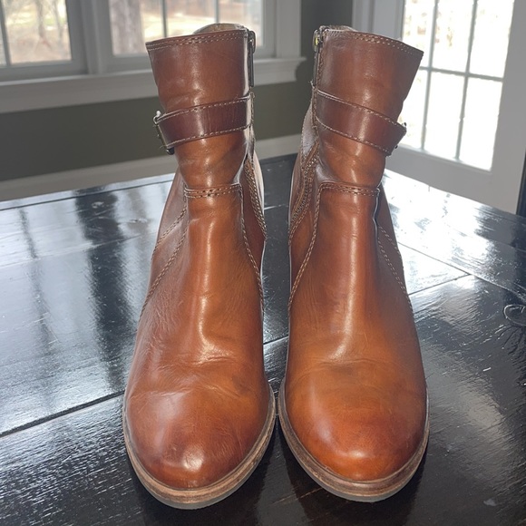 EUC Frye Boots - Picture 2 of 7